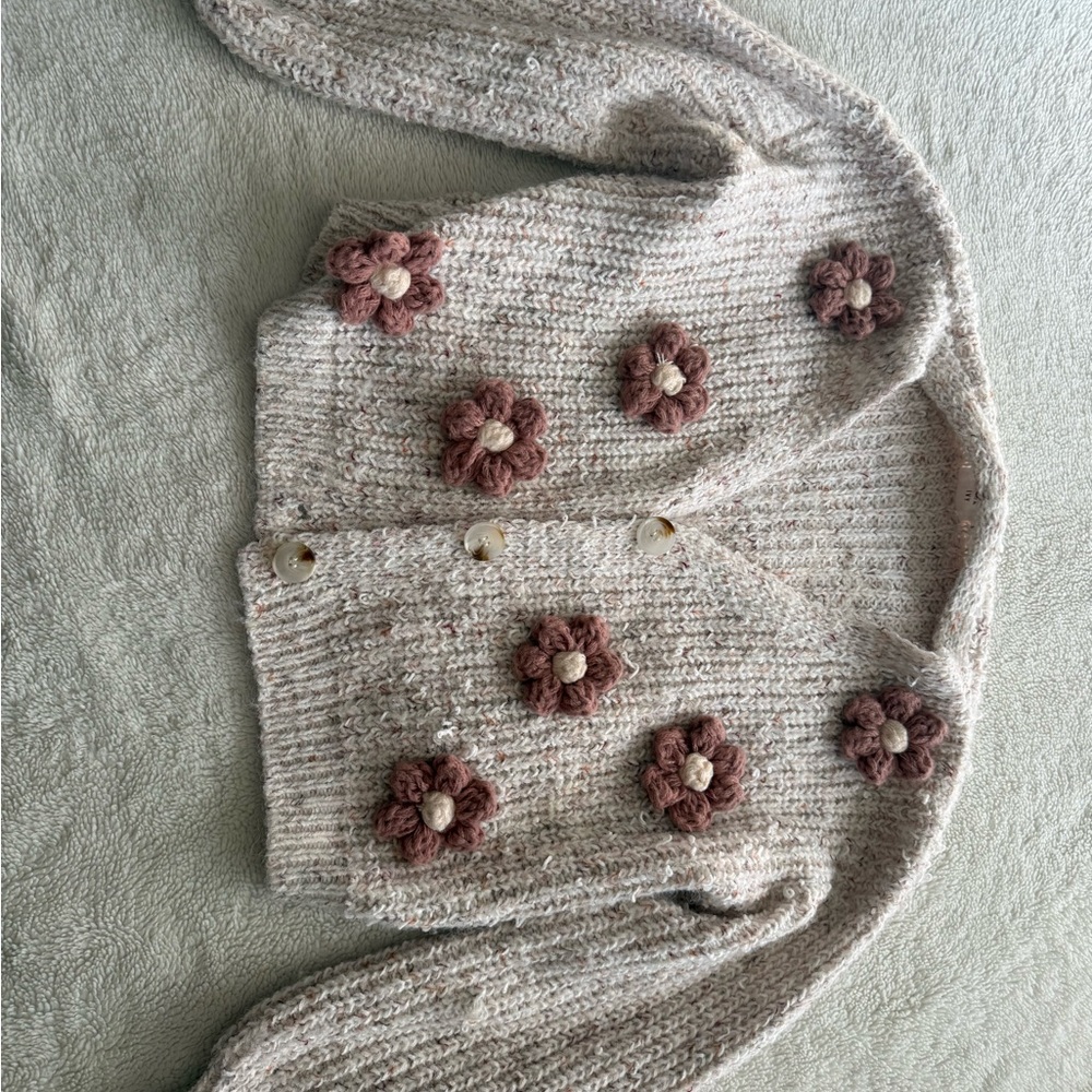 Handmade Cream Floral Appliqué Knit Sweater Cardigan